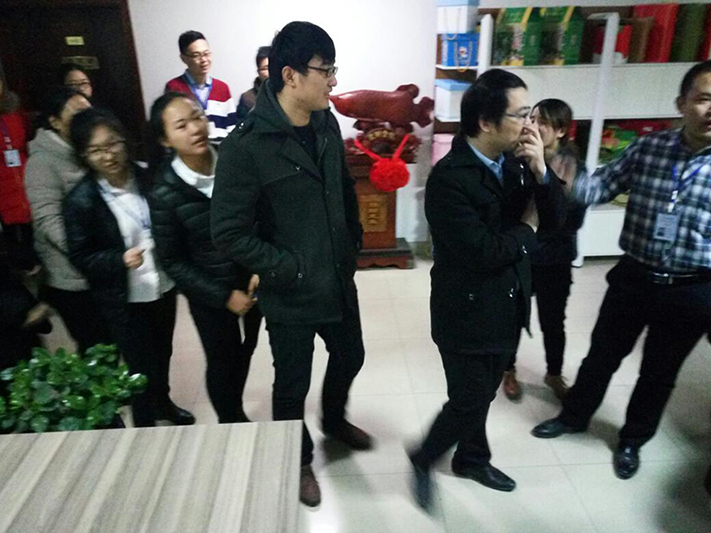 快樂工作，快樂生活